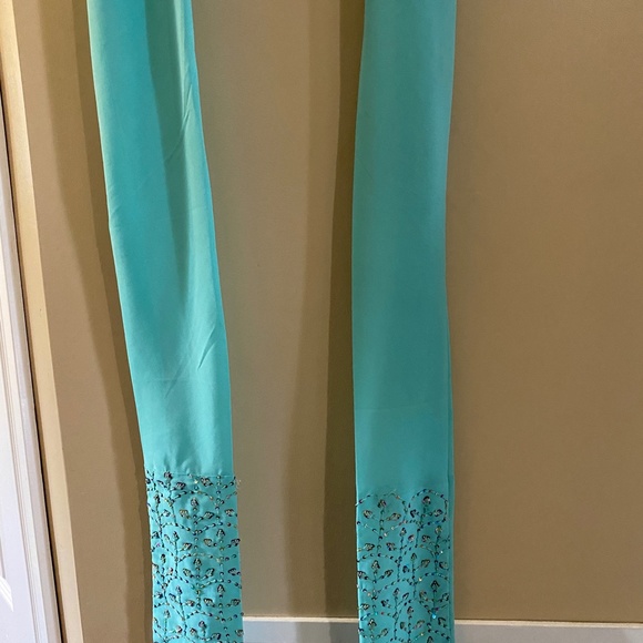 Indian / Pakistani Pyjami Suit with Dupatta in Turquoise - Size 6 - Picture 13 of 13
